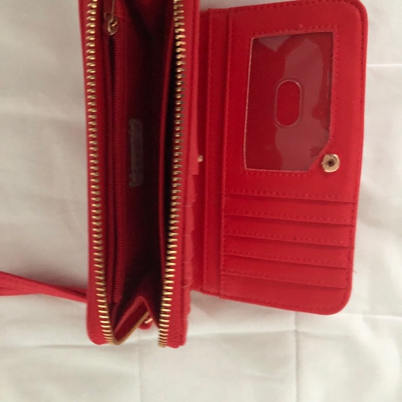 Red wallet/wristlet - Picture 3 of 3